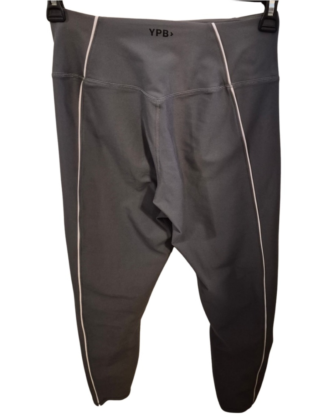 Abercrombie & Fitch YPB sculptLUX 7/8-Length Legging in Graphite - Picture 3 of 7